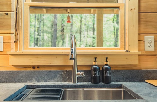 Ellijay Cabin | Byrd View Mountain Lodge + Free Park Pass