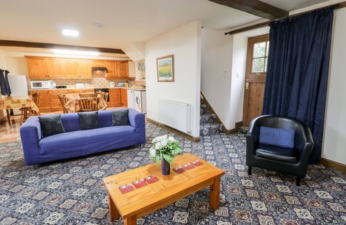 Briggswath Cottage | BYRE COTTAGE, pet friendly, character holiday cottage in Fylingthorpe