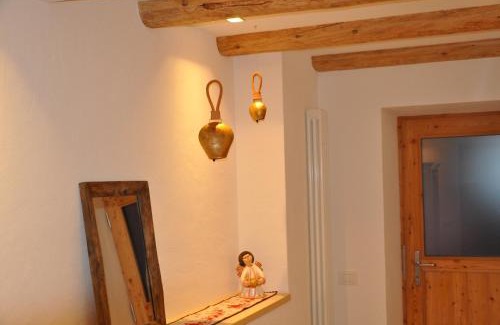 Livinallongo del Col di Lana House | Cèsa Sès da mont