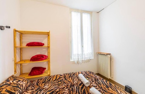 Bondy Apartment | Cénoslocs Bondy - Paris à vos pieds pour 4 personnes avec Jardin & Wifi