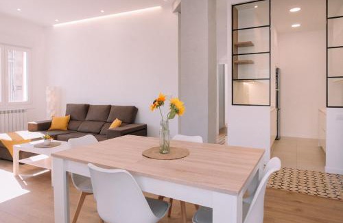 Vigo Apartment | Céntrico con luz y belleza by CABANA Rentals