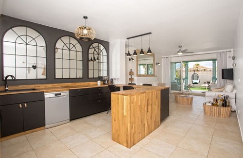 Orient Bay Apartment | Côté Mer, georgeous, romantic and comfy place for lovers!