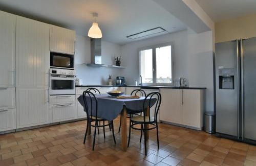 Saint-Cast-le-Guildo House | Côté Plage - Maison pour 12 vue mer