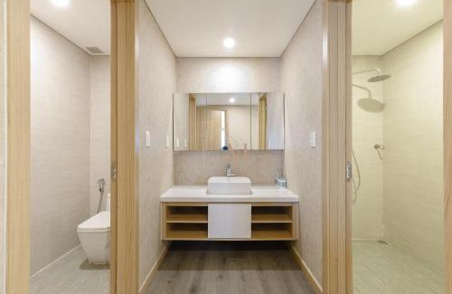 Hai Chau Apartment | Căn Hộ 3 Phòng Ngủ Trung Tâm