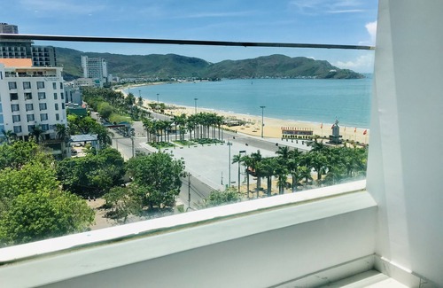Quy Nhon Apartment | Căn hộ tiêu chuẩn 5 sao, đối diện biển, ban công biển siêu đẹp, trung tâm tp