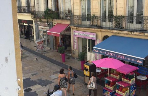 Comedie Apartment | Cœur de ville grand-rue Jean Moulin