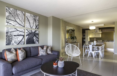 Greater Johannesburg Metropolitan Area Apartment | C.A.G Two Bedroom Suite in Bryanston Johannesburg