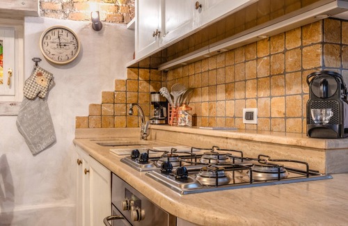 Desenzano del Garda City Centre Apartment | C'era una volta in centro by Wonderful Italy