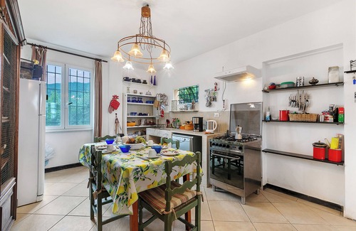 Stellanello House | Ca D'artista For Nature Lovers, Stellanello, Italy