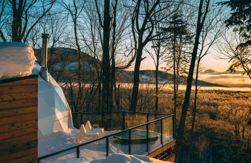 Petite-Riviere-Saint-Francois Cabin | Dôme avec vue impressionnante sur le fleuve