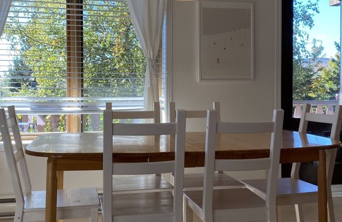 Petite-Riviere-Saint-Francois House | House