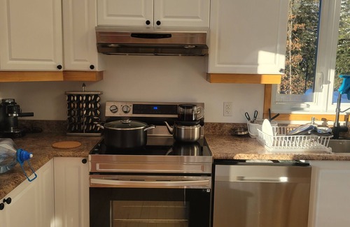 Sainte-Marguerite-du-Lac-Masson Ski Chalet | Yasmine cottage for rent in Sainte-Marguerite-du-Lac-Masson