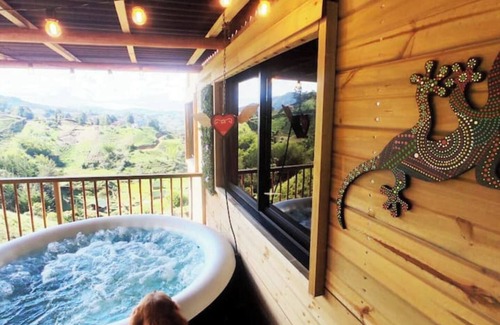 El Penol Villa | Cabaña Basica, Jacuzzy, , Wifi