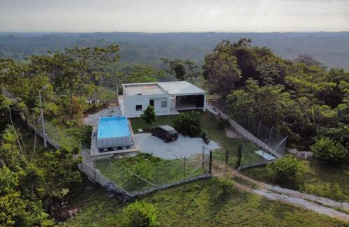 Puerto Triunfo House | Cabaña Campestre con Piscina en la Hacienda Nápoles