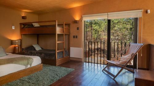 Mazamitla Villa | Cabaña de lujo con Tina y Fogatero Vistas al Bosque de Mazamitla