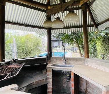 Tristan Suarez House | Cabaña La América