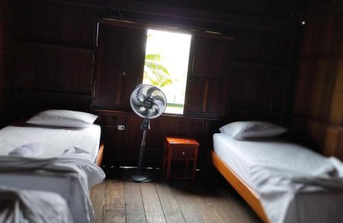 Nuqui Hotel | Cabañas Iracas del Mar