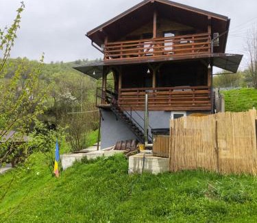 Hangu Ski Chalet | Cabana de lemn Lacul Bicaz