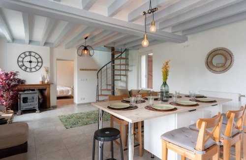 Nevoy House | CABANA & LES PORTES DE LA FORÊT D' ORLÉANS