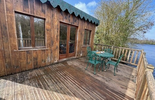 Trebedan Ski Chalet | Cabane Bord de lac