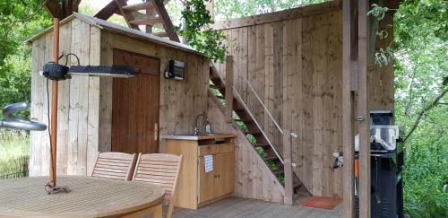 Valmont Bed & Breakfast | Cabane Perchée dans la prairie de l'ancien moulin