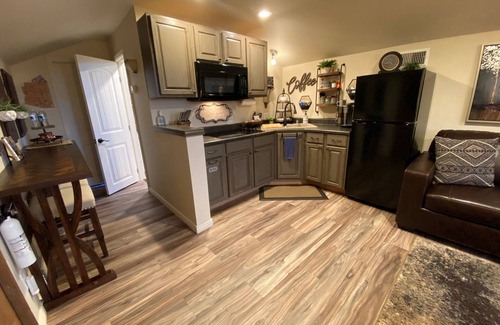 Cottonwood-Verde Village House | Cabernet Cottage