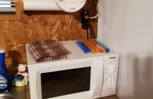 Piedmont Cabin | Cabin 1 queen bed with a separate bedroom with a double bed