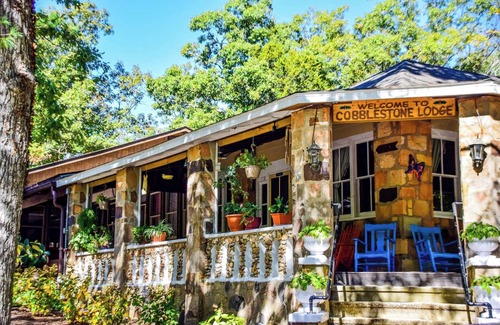 Steelville Cabin | Cabin 16B on Meramec River - Duplex Unit
