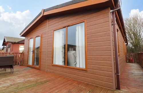 South Lakeland Leisure Village Cottage | Cabin ∙ 2 bedrooms ∙ 4 guests