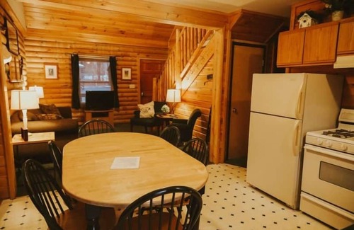 Gaylord House | Cabin 2487 - Gorgeous Log Cabin within Private Resort