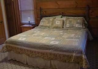 Blowing Rock Cabin | Cabin ∙ 3 bedrooms ∙ 6 guests