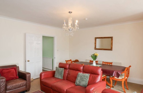 Ruswarp Cottage | Cabin ∙ 3 bedrooms ∙ 6 guests