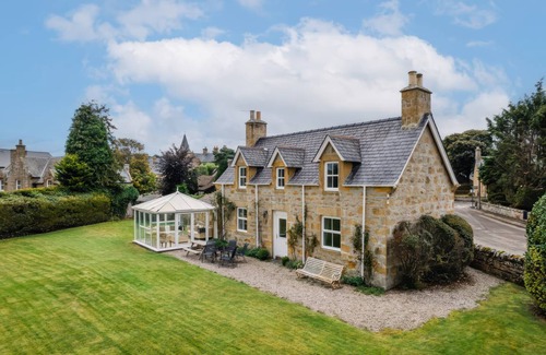 Dornoch Cottage | Cabin ∙ 3 bedrooms ∙ 6 guests