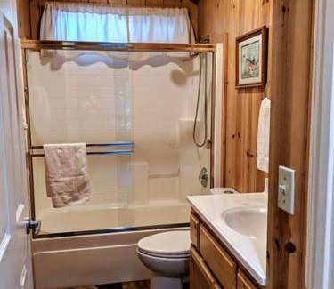 Strawberry House | Cabin #4