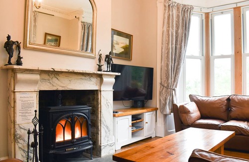 Grosmont Cottage | Cabin ∙ 5 bedrooms ∙ 10 guests
