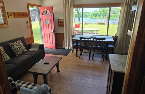 Lake Ann Cabin | Cabin #5- Sleeping Bear Resort