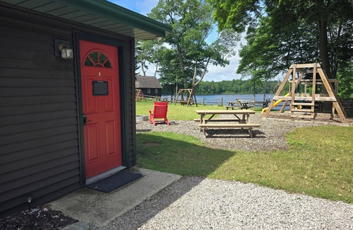 Lake Ann Cabin | Cabin #6- Sleeping Bear Resort