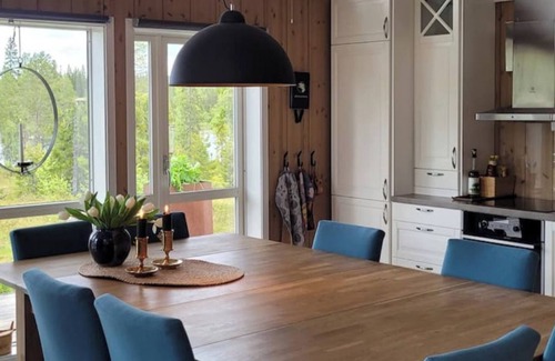 Verdal Cabin | Cabin by the water – Jacuzzi & electric bicycles included