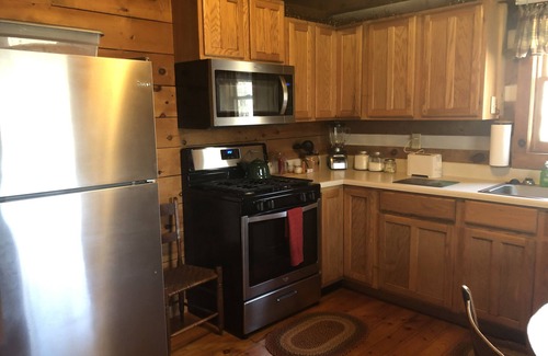 Franklin Cabin | ~ Cabin in the Wildwoods ~ Secluded ~ Rustic ~ Family Friendly~