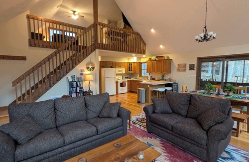 Great Cacapon Cabin | Cabin in the Woods w/Hot Tub, Fire Pit & More
