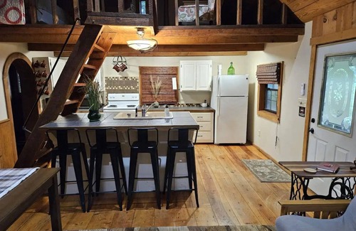 Everton Cabin | Cabin in the Woodsnn