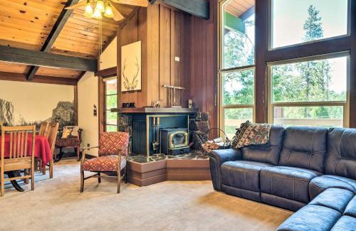 Groveland House | Cabin Less Than Half-Mi from Pine Mountain Lake Marina!