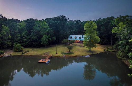 McDonough Cabin | Cabin on 35 acres w/private lake for fishing, fenced yard, hot tub, pool table
