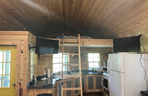 Donalsonville Cabin | Cabin on Lake Seminole with dock and boat launch! Sleeps 6