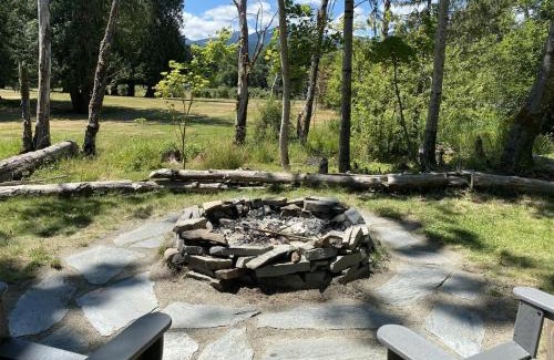 Packwood House | Cabin on the Creek