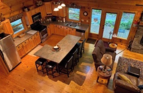 Robbinsville Cabin | Cabin on the Creek