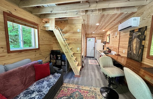 Stanton Cabin | Cabin on the "Gorge" loop