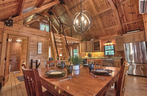 Swengel Cabin | Cabin On The River | Dream Fire Pit, Bikes + Kayaks!