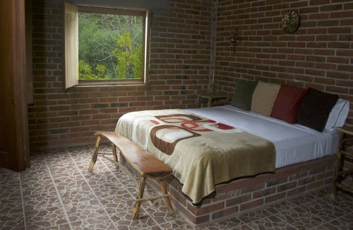 Los Cabos Cabin | Cabin retreat a few steps from waterfall