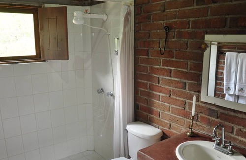 Los Cabos Cabin | Cabin retreat a few steps from waterfall